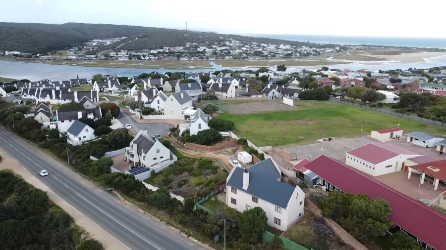 5 Bedroom Property for Sale in Stilbaai Wes Western Cape